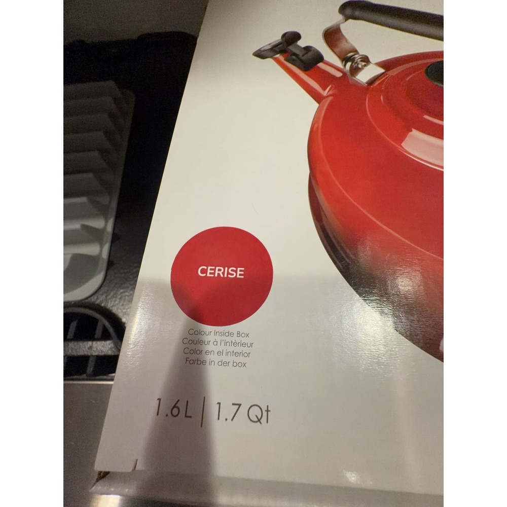 Le Creuset 1.7 Quart Whistling Tea Kettle Enamel on Steel Cerise Red New in Box